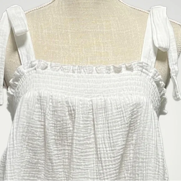 cupcakes & cashmere White Tie-Strap Gauze Tank Top - Picture 2 of 8